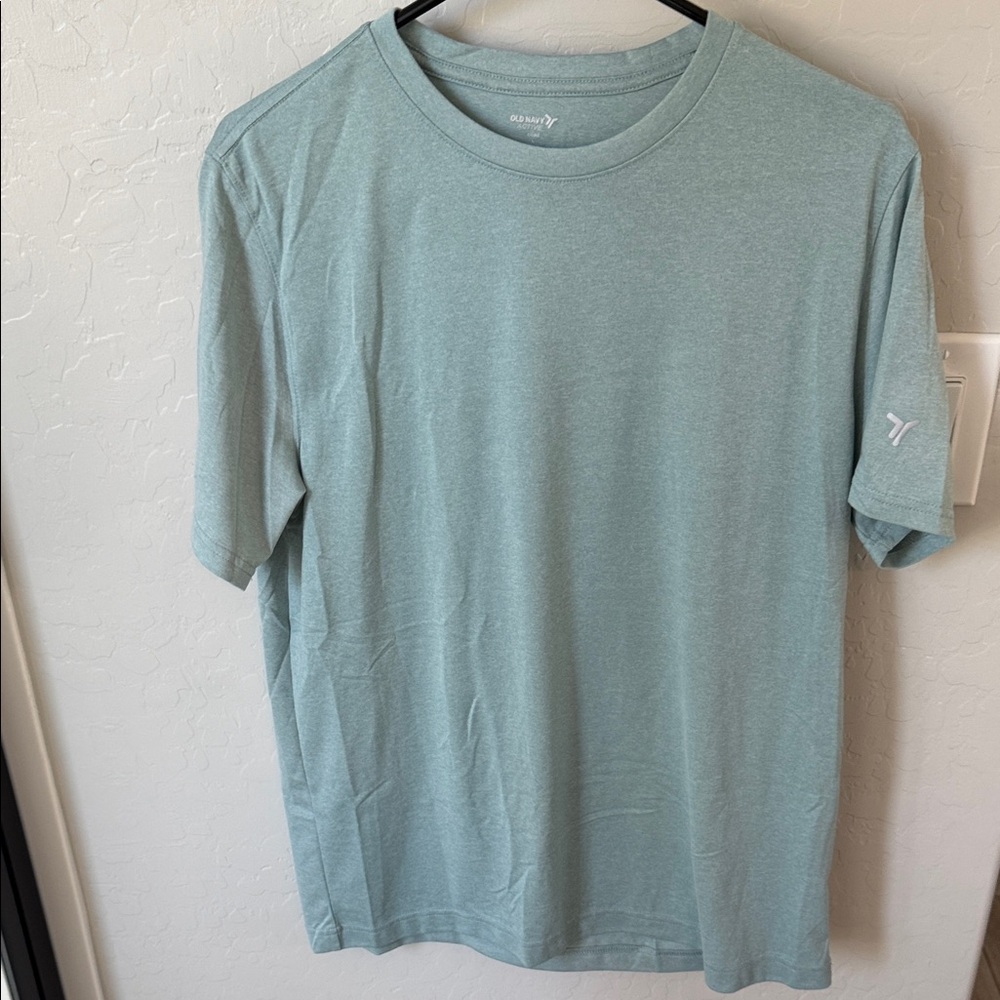 Old Navy Men's Short-Sleeve Tee in Light Seafoam